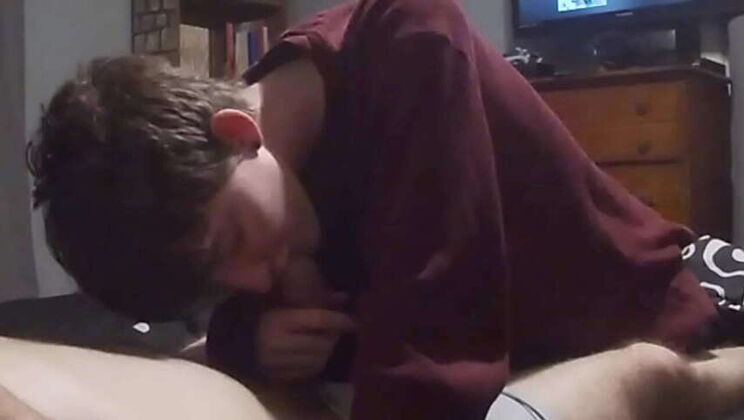 Giving him a blowjob with boxers on: Miss Magic gets a creampie in this homemade video