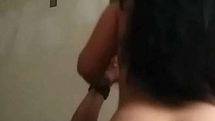 MILF Jaqueline's Mature Derriere