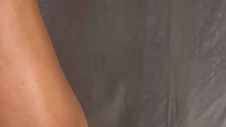 Black Milf Wife Gets Creamy Fuck