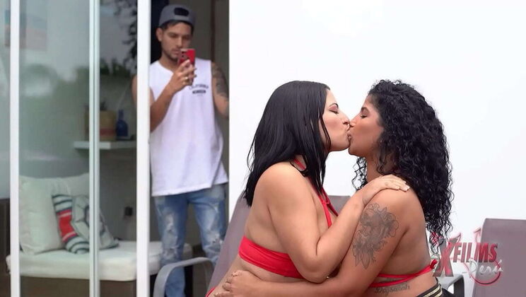 Latinas Love Oral Sex: Peruvian And Two Venezuelans Get Naughty