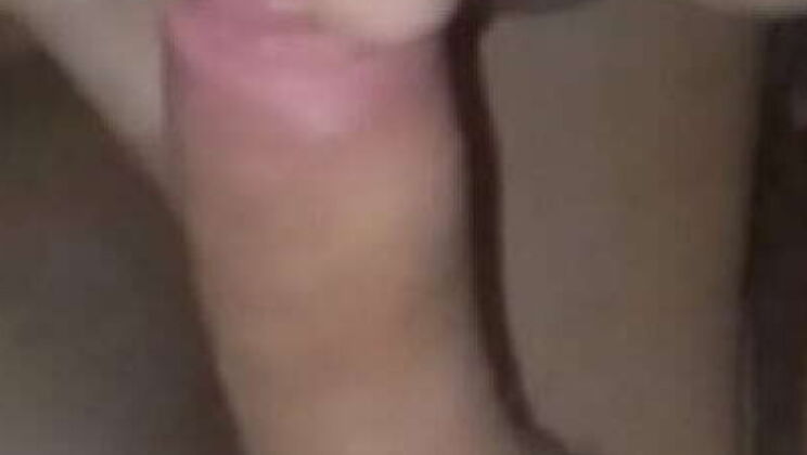 Young Amateur Teen Gives Deep Throat Blowjob in Doggystyle