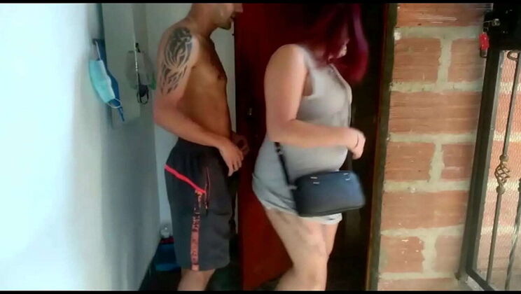 Horny MILF Gets Quickie at Door Before Work - Almost Caught by Husband in Medellin