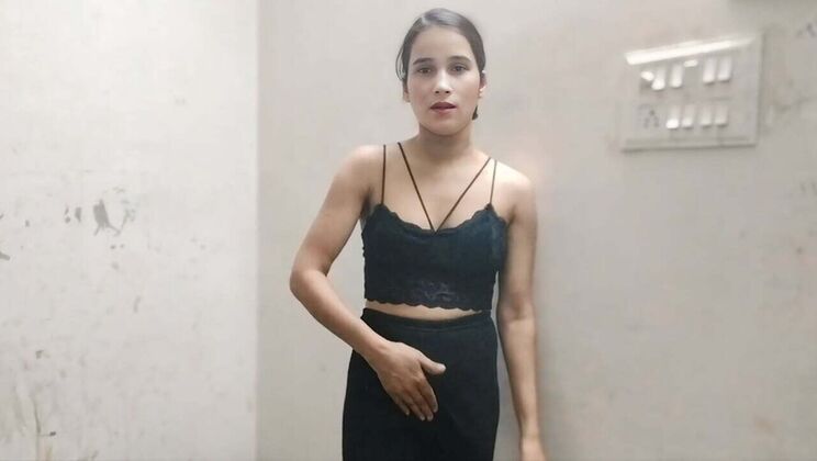 Hot Indian College Girl Fucks Boyfriend in Hostel - Desi Sex Scene