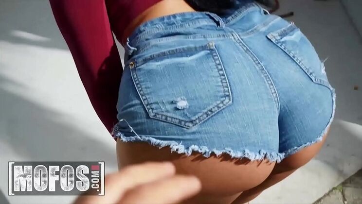 Ebony babe takes hard POV pounding and swallows cum - MOFOS