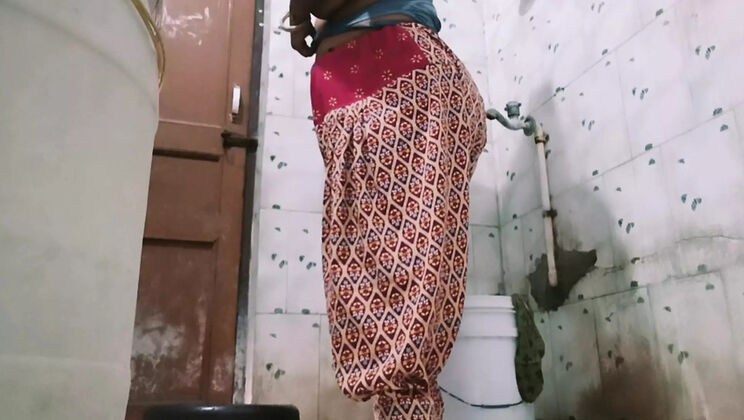 Veermati - Hot Indian Village Girl Takes Bath & Begs for Hardcore Fucking - Anal, Creampie, Big Ass