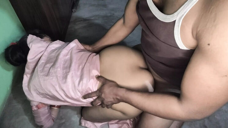 Desi Indian GF Calls at Night for Hardcore Chudai - Urvashi Fucks Doggystyle Outdoor