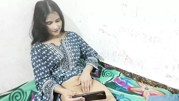 Hot Indian College Girl Shows Her Small Boobs to Boyfriend on Video Call - Sexyreena01