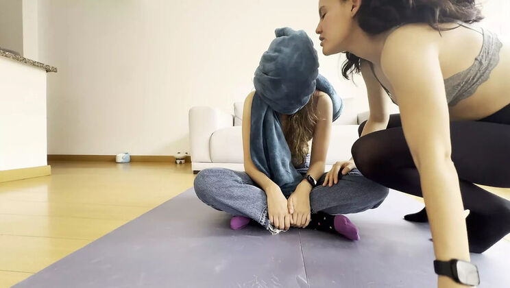 Scarlettandc Dominates Me with Her Feet - Rough Facesitting & Foot Crush Femdom