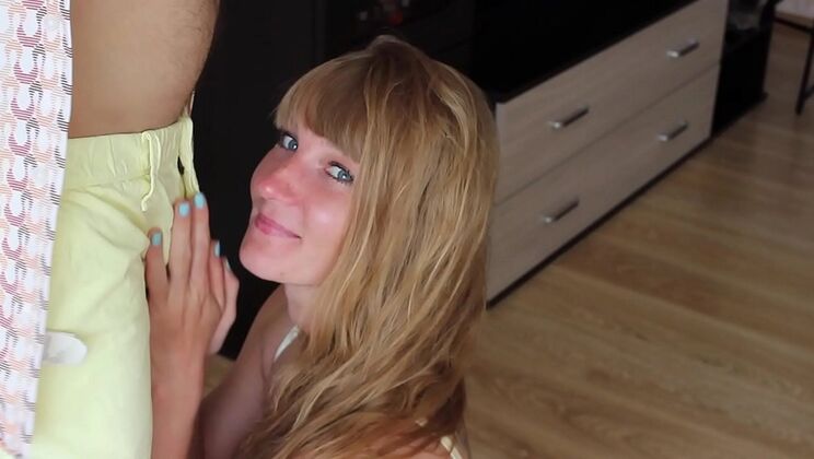 Homemade Blowjob with Cute Teen Sasha Bikeyeva - Amateur Oral & Cumshot