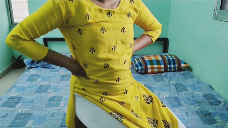 Desi Village Stepsister Mili Bhabi Fucked Hard For Bike Ride - Tight Pussy Rough Sex