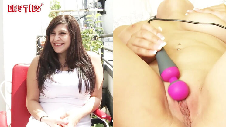 German Amateur Julie Johnson Shows Off Her Big Natural Tits in Hot Doggy Style Fuck