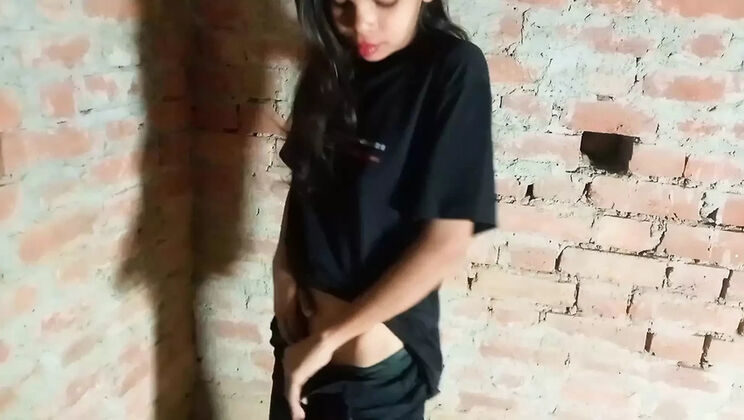 Shivanibaby fucks virgin Indian teen in farmhouse - tight pussy, doggy style, summer day