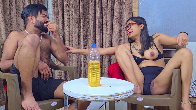 Desi Bhabhi Pratibha Nude Podcast - Hardcore Blowjob & Cumshot in 4K