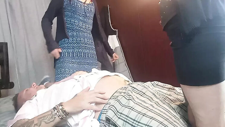 Hot Gangbang Orgy with Sparowdox & MysticBella - Petite MILF Double Penetration