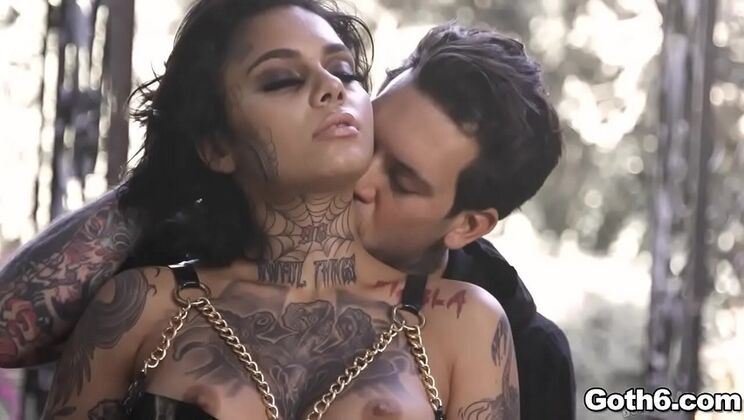 Tattooed Goth babe Genevieve Sinn takes huge cock in rough outdoor anal sex at cemetery