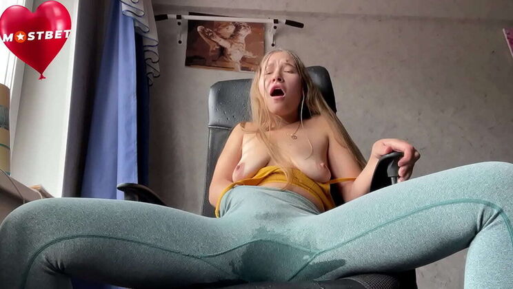 Stacy Via Leggings Squirting Orgasm - Hot MILF Masturbates to Intense Climax