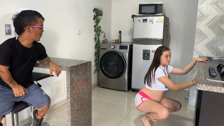 Julianaburning Latina MILF Stepdaughter Cleaning Gets Fucked Hard After Work