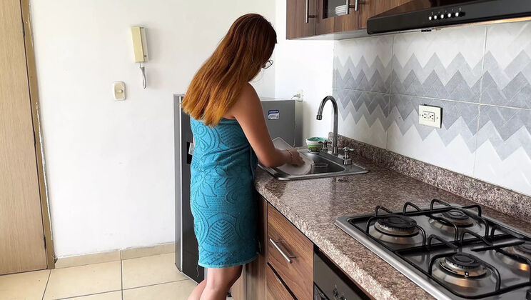 Big Ass Latina Stepsister Gets My Cock After Kitchen Dishes