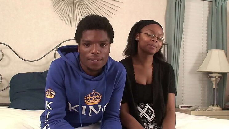 Amateur ebony couple hardcore morning sex - homemade fucking with blowjob and pussy licking