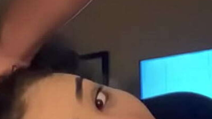 Ebony Thot Gets Her Throat Fucked By BBC In California Hotel