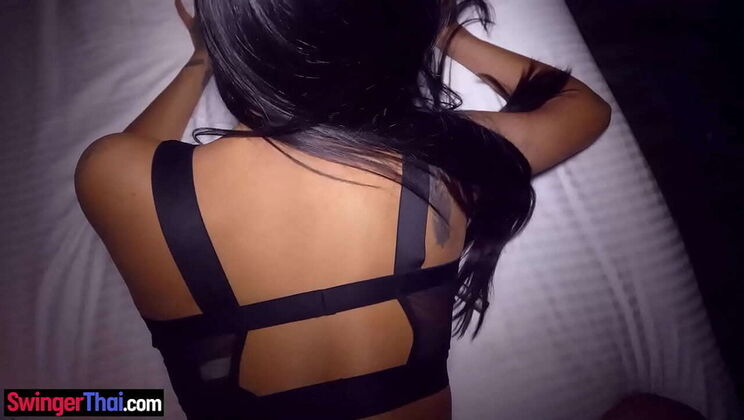 Hot Colombian Latina Amateur Gives Blowjob and Hardcore Sex on Camera