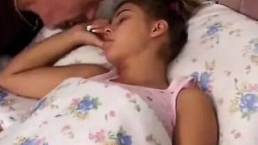 Sweet 18 Year Old Amateur Couple Facial and Cum in Mouth