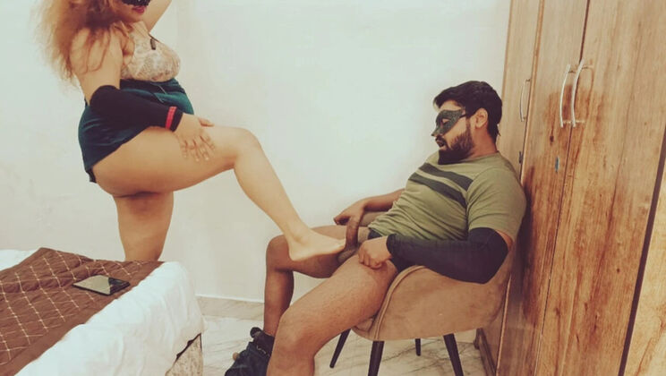 First Time Chubby Indian Maya Malik Hardcore Sex - Doggy, Cowgirl, Deep Throat & Cum in Pussy