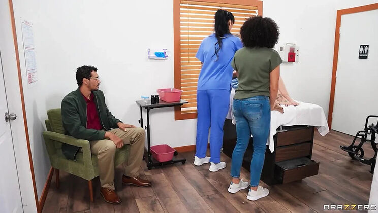 Sinatra Monroe Ariana Starr Threesome Blowjob Cumshot Hospital Visit