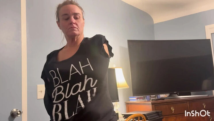 Sweet Marie Homemade MILF Blowjob - Cum Swallowing Mom Doesn't Stop Sucking