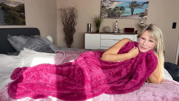 SweetSusi Hot Blonde MILF with Big Natural Tits and Large Ass Masturbating Dirty Talk in German