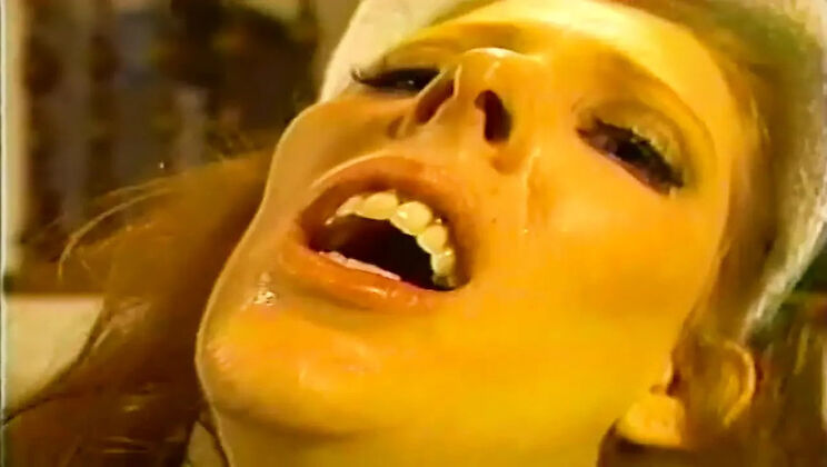 Extreme Curves Vol. 10 - Big Tits Amateur MILF Hardcore Cumshot Orgasms HD