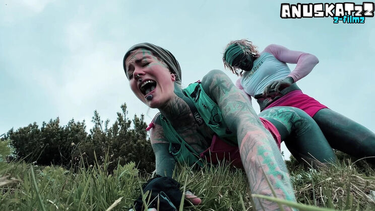 Tattooed Goth Girl Fucks Hard Outdoor Hiking Cumshot Facial