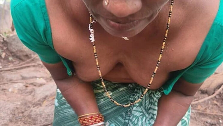 Hardcore Fucking My Old Aunty in the Jungle - Big Tits, Monster Cock, Doggy Style