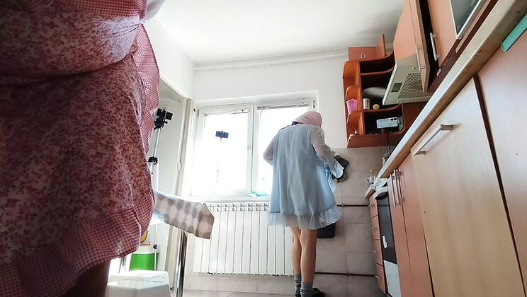 Hairy MILF Amateur Couple Fingering Pussy and Masturbating with Ice Cream in Kitchen