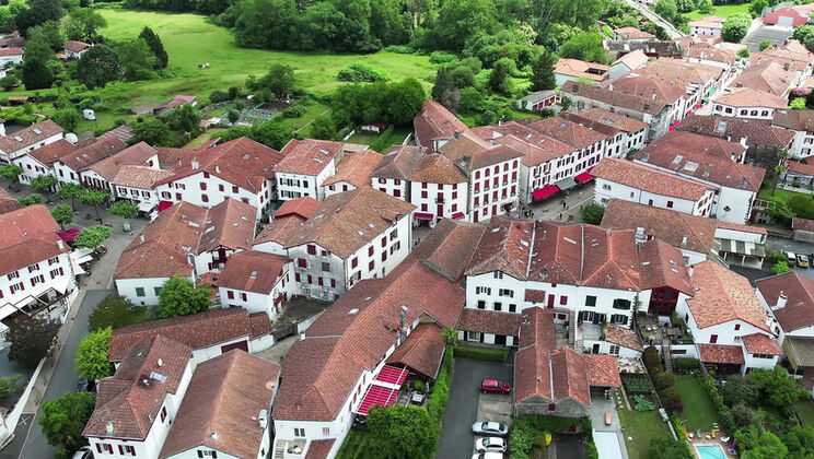 Two French Cuties Share a Big Cock - Blowjob & Riding in 4K