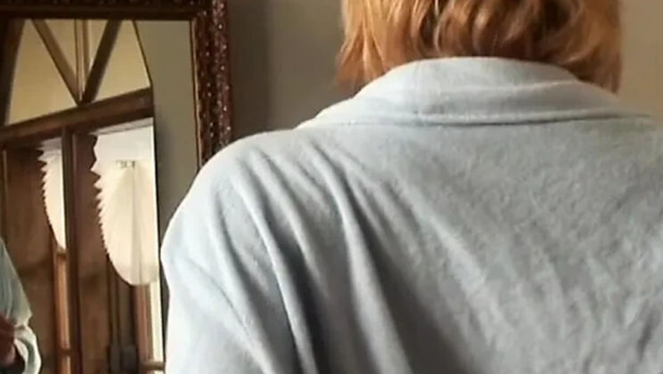 Perfect blonde babe gets tight hole fucked hard - Brad Baldwin deep throat action