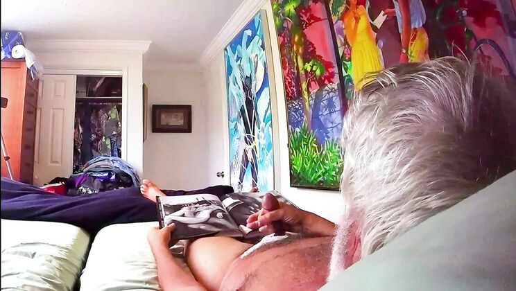 Amateur MILF Soraya Wells Surprises Photographer with Hairy Handjob and Cowgirl Creampie