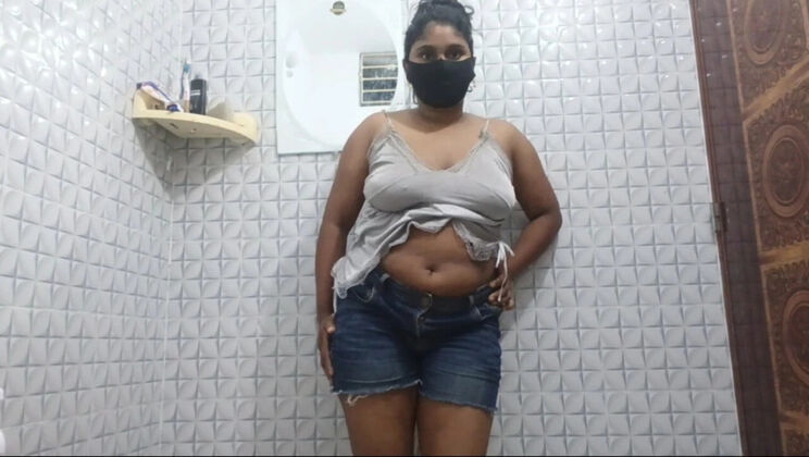 Desi Girl Shower Room Fun with Skakoi - Hot Homemade Indian Aunty Solo