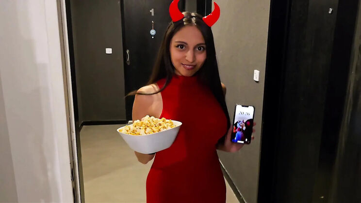 Sweet or Dick: Homemade Argentine Amateur Blowjob and Creampie with Big Ass Latina