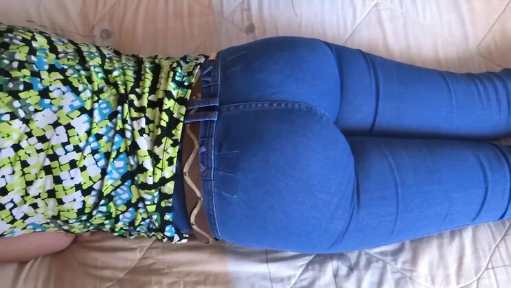 Hairy Latina Stepmom Lets Me Jerk Off While She Shows Off Her Ass in Panties