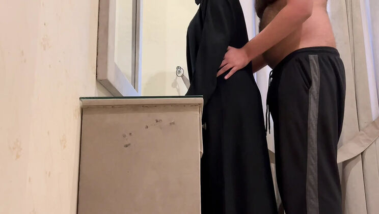 Zuba Pakistani Muslim Hijab Teen Fucked Hard By Old Sugar Daddy - Big Ass Doggy Style & Cream