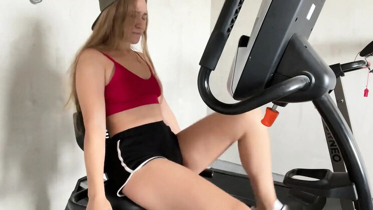 Sporty Blonde Babe Masturbates on Gym Machine - Hot Solo Orgasm
