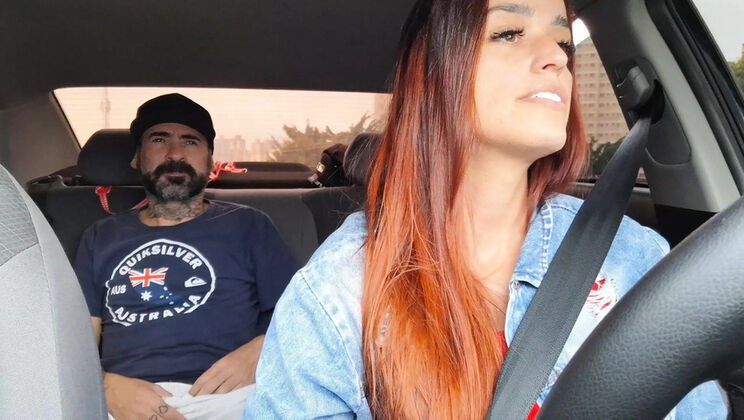 Car Blowjob: Guy Gets Fucked by Ksalnovinhos & Fanny Squirting in Backseat