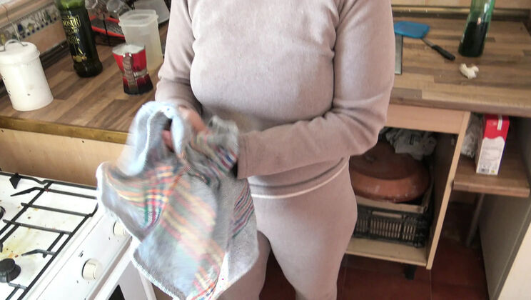 German Maid Cleaning Kitchen Shocked By Big Cock Flash - Turkish Hairy Pussy Amateur POV 4K