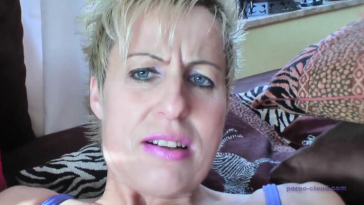 Vanessa Cool Kitchen Fuck - Cum on Tits & Extreme Insertion