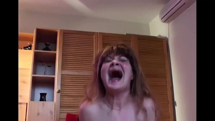 Granny Loves Big Cock Blowjob & Cum in Mouth - Amateur Mature StepMom Fuck