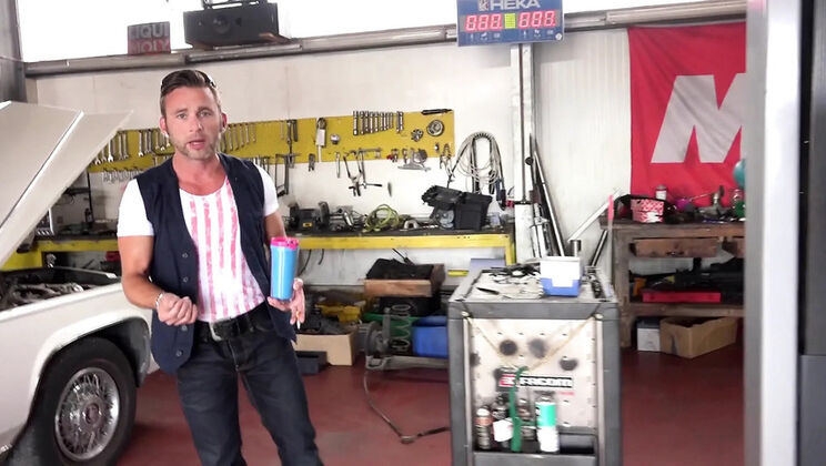 German MILF with tattoos gets car sex and facial in casting video