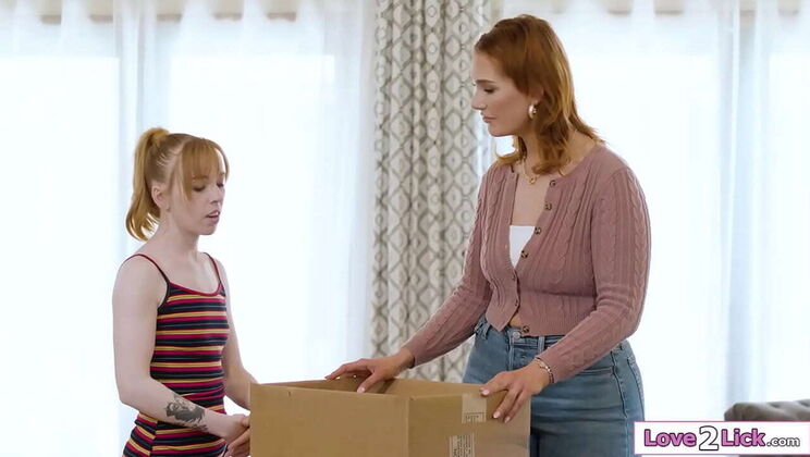 Lesbian Stepdaughter Licks Busty Stepmom Pussy - Madi Collins & Siri Dahl 18 Year Old