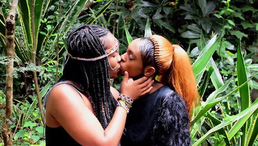 Amateur Black Lesbian Threesome Licking Pussy & Sharing Dildo - Big Tits Homemade