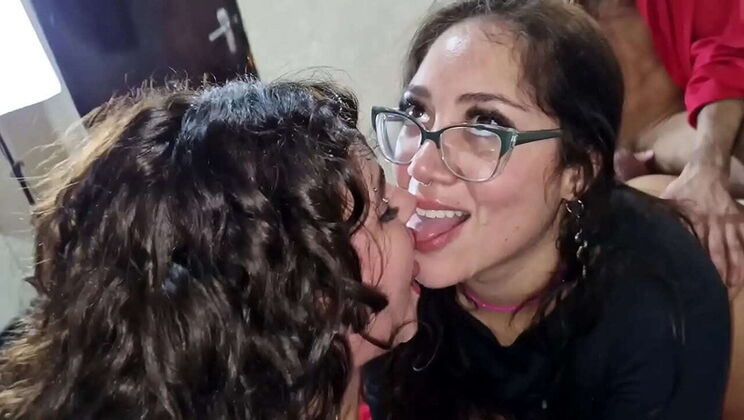 Candy Crush Gangbang: BBW Anal DP with Big Butt and Wet Blowjob